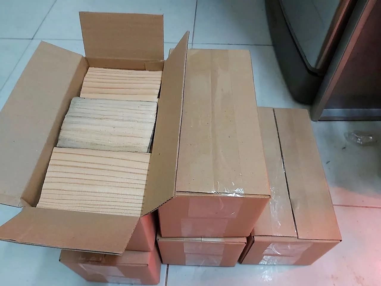 Hộp nhử mồi để dẫn dụ mối