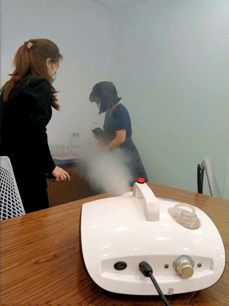 Phun thuốc diệt côn trùng phòng dịch bệnh cho cơ quan làm việc tại Ba Đình